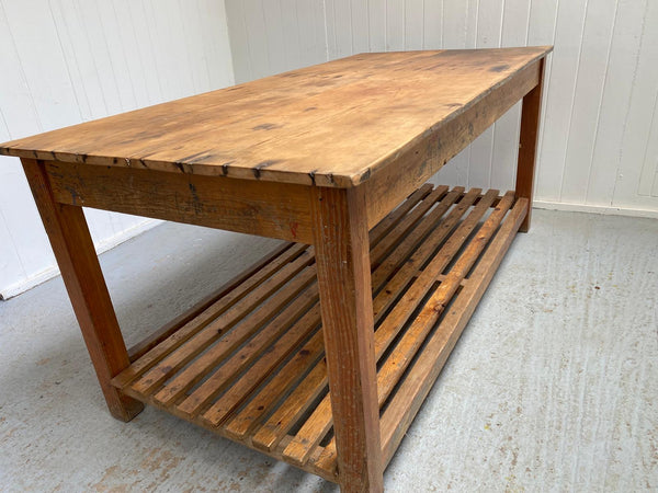Art Room Table