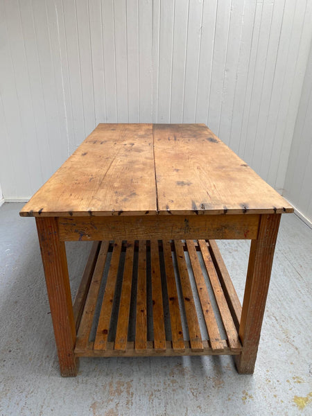 Art Room Table