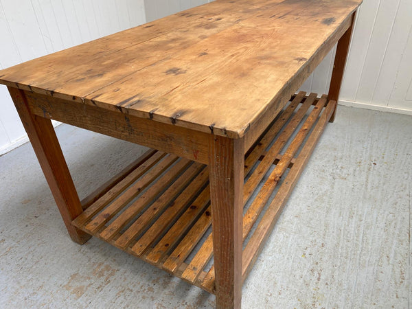 Art Room Table